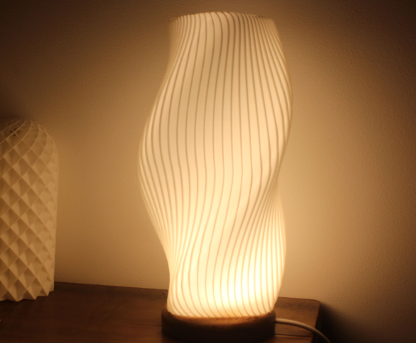 Lampe à trois corps